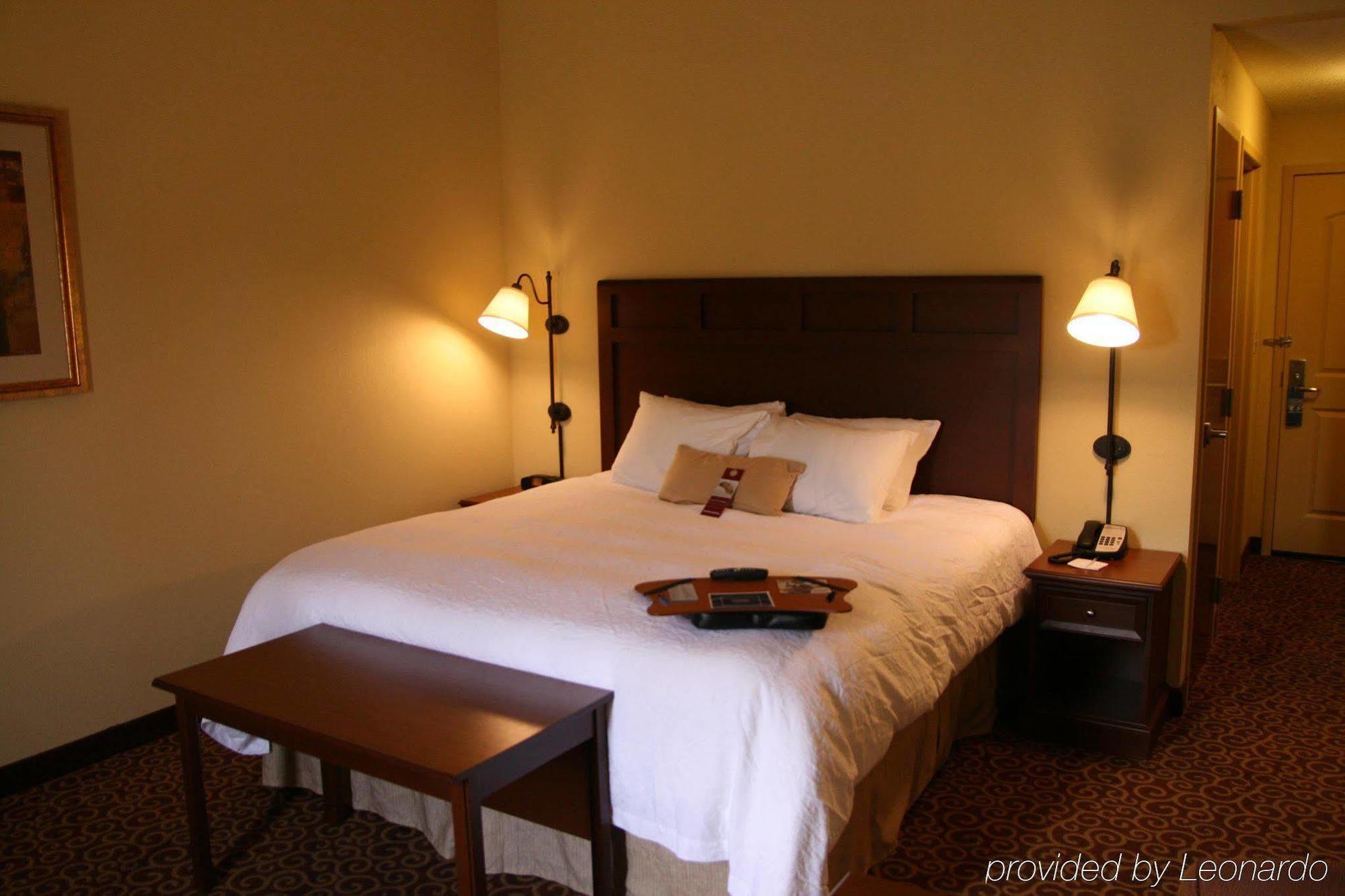 Hampton Inn & Suites Медісонвіл Екстер'єр фото
