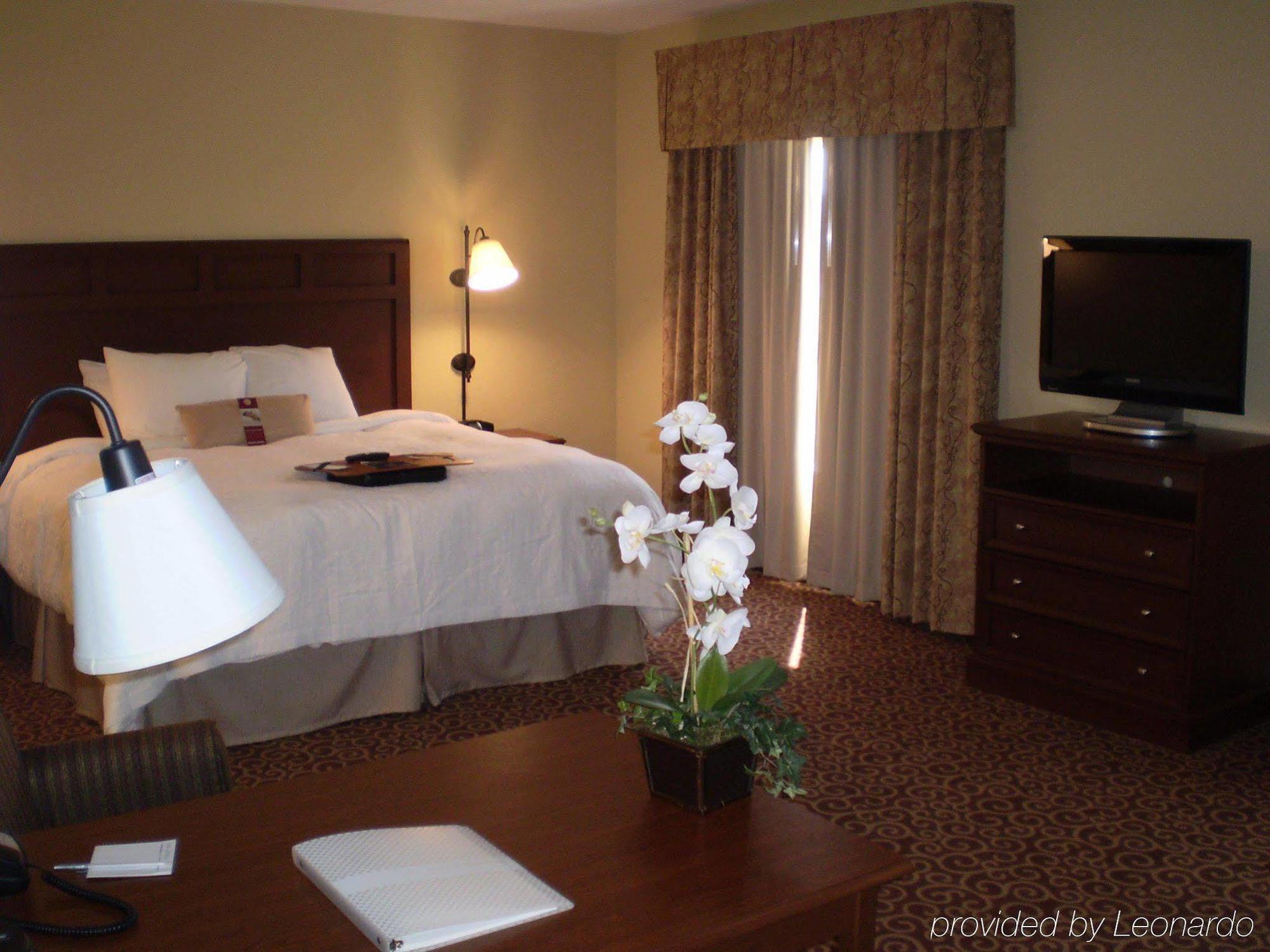 Hampton Inn & Suites Медісонвіл Екстер'єр фото
